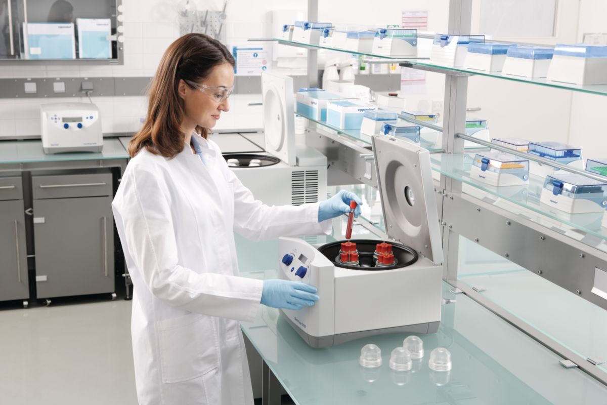 Centrifugeur Eppendorf 5702 lab