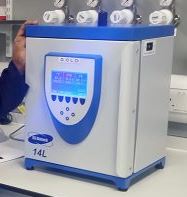 CO2-inkubator_GS-Biotech_14L-Gold_1