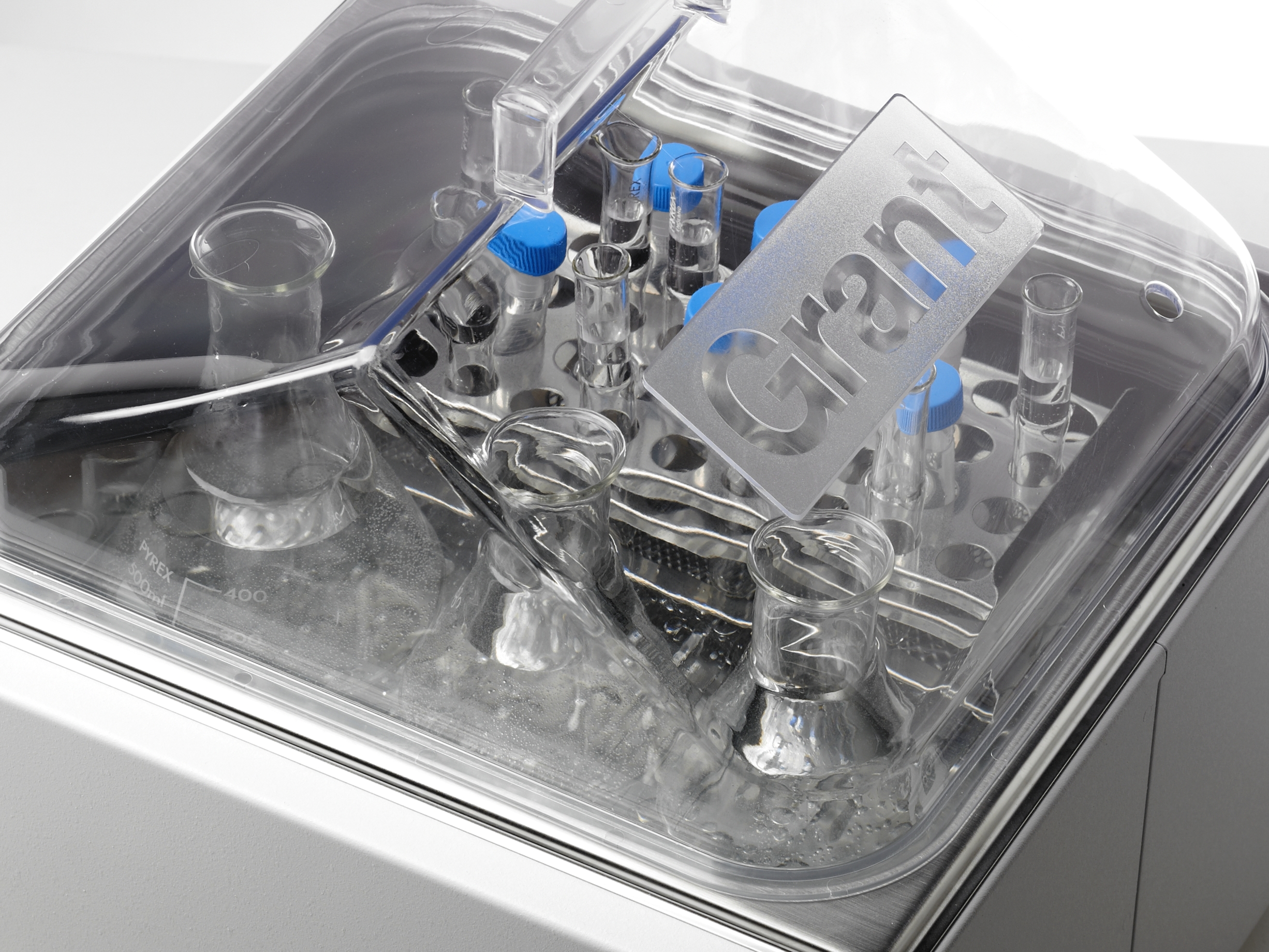 vattenbad GRANT iscenesat låg